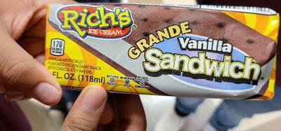 Rich's Grande Vanilla Sandiwich